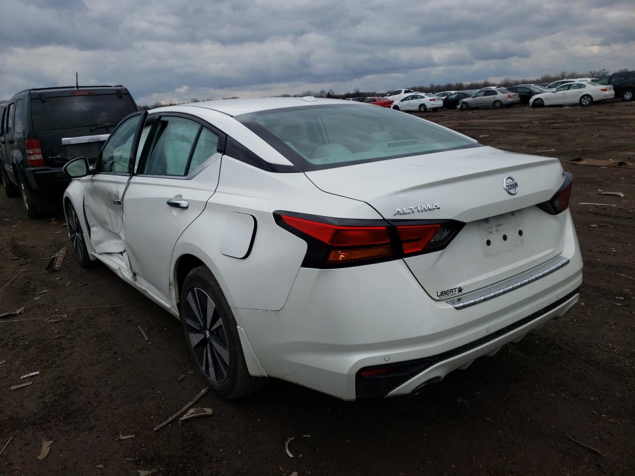 Photo 3 from auction – 2021 NISSAN ALTIMA SL with VIN 1N4BL4EV3MN309830