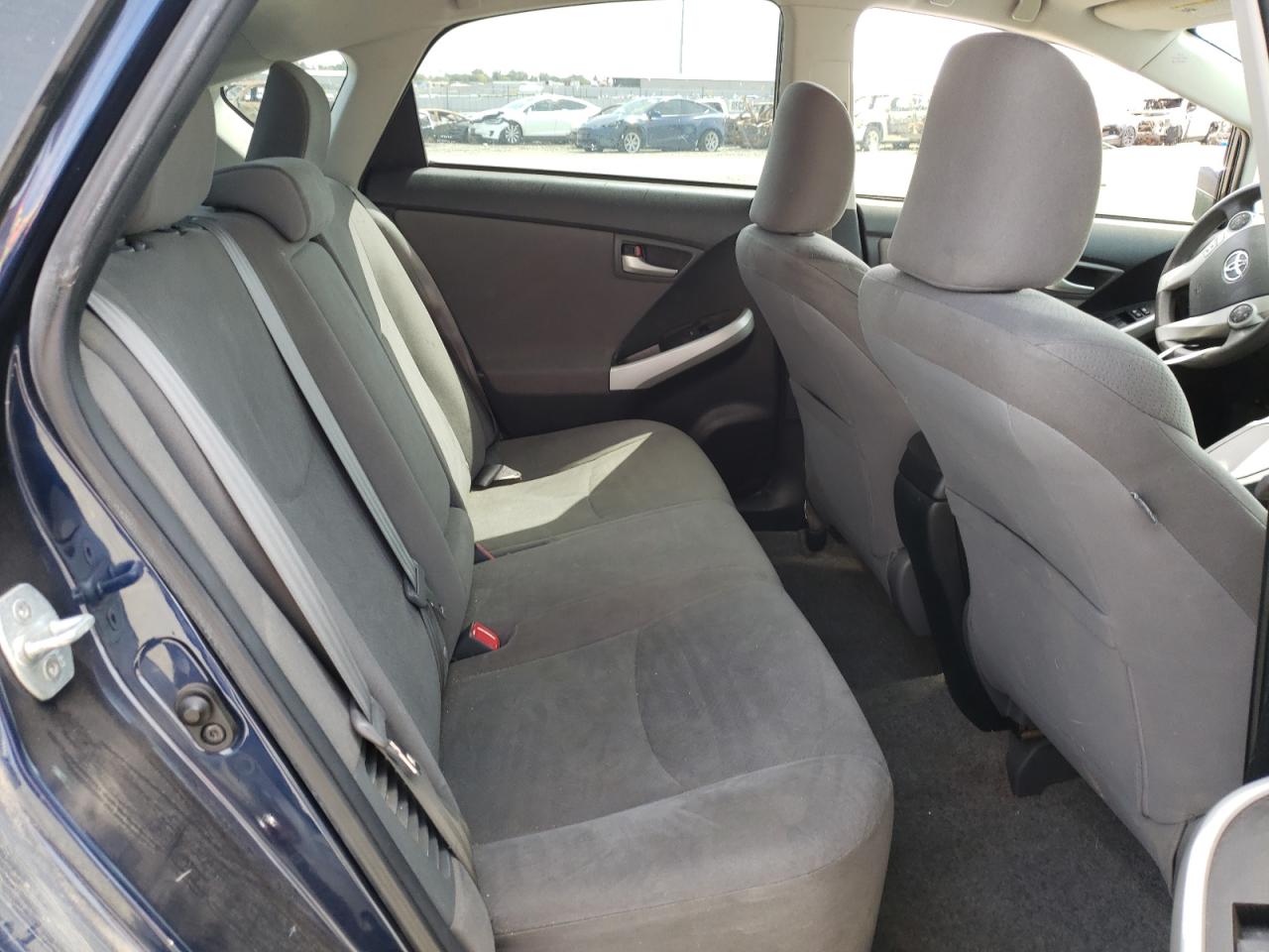 Photo 6 from auction – 2013 TOYOTA PRIUS with VIN JTDKN3DU7D1707704