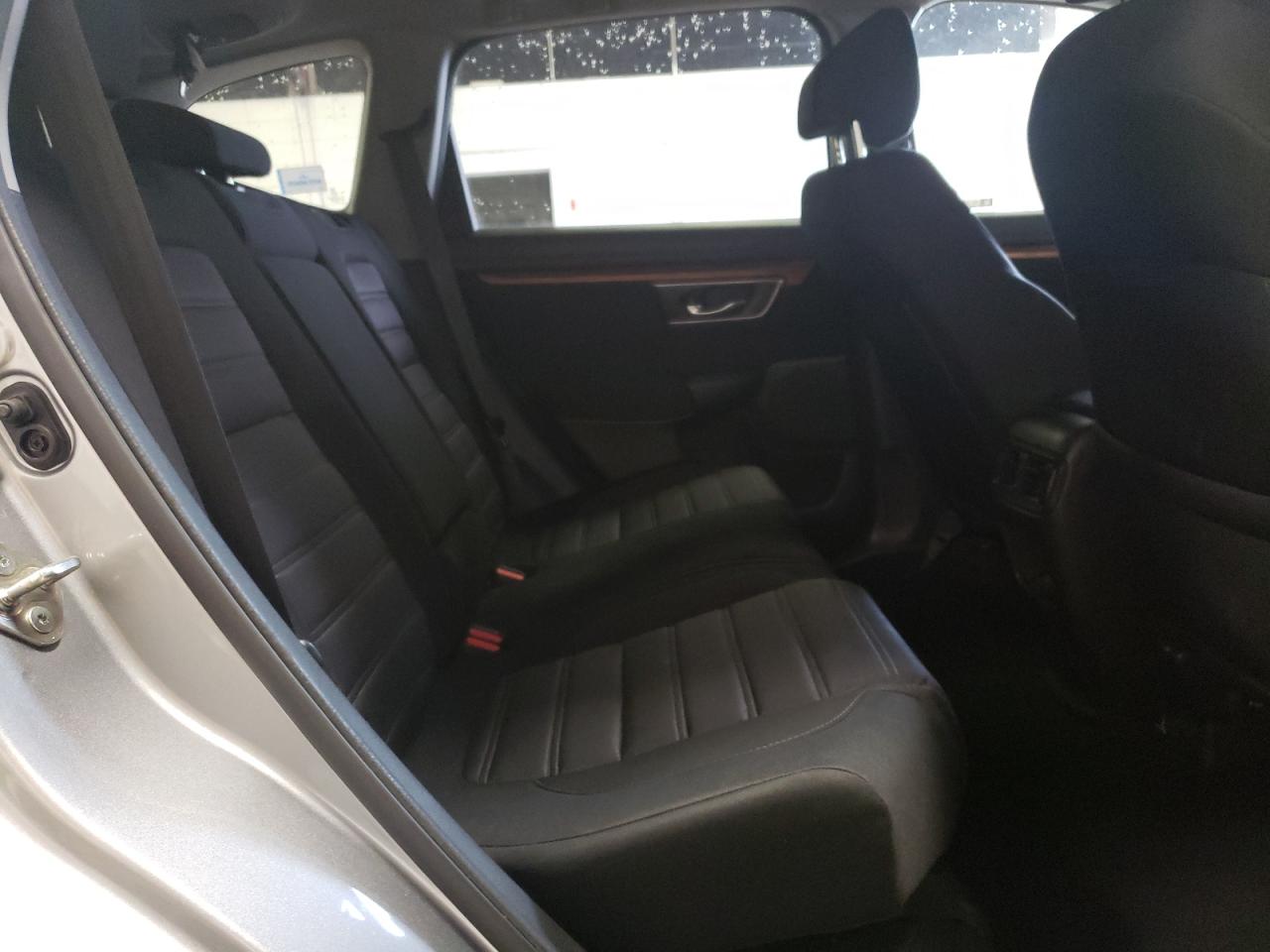 Photo 6 from auction – 2018 HONDA CR-V EX with VIN 7FARW2H56JE027339