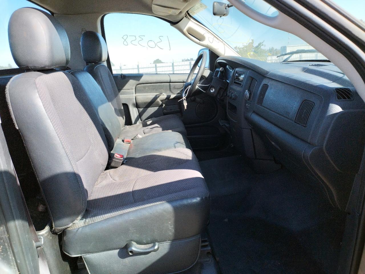 Photo 5 from auction – 2003 DODGE RAM 1500 S with VIN 1D7HA16N33J646811