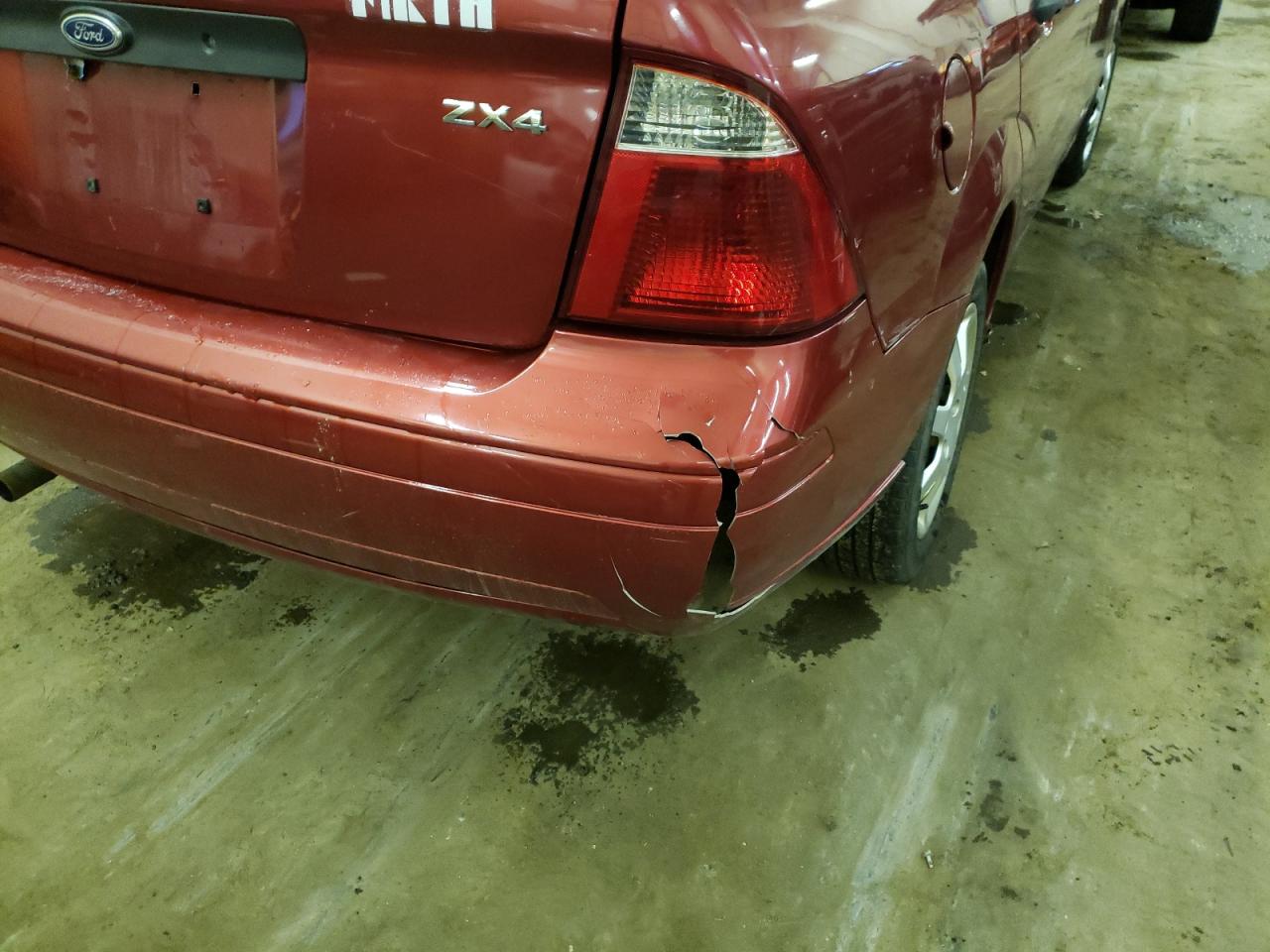 Photo 9 from auction – 2005 FORD FOCUS ZX4 with VIN 1FAFP34N45W286216