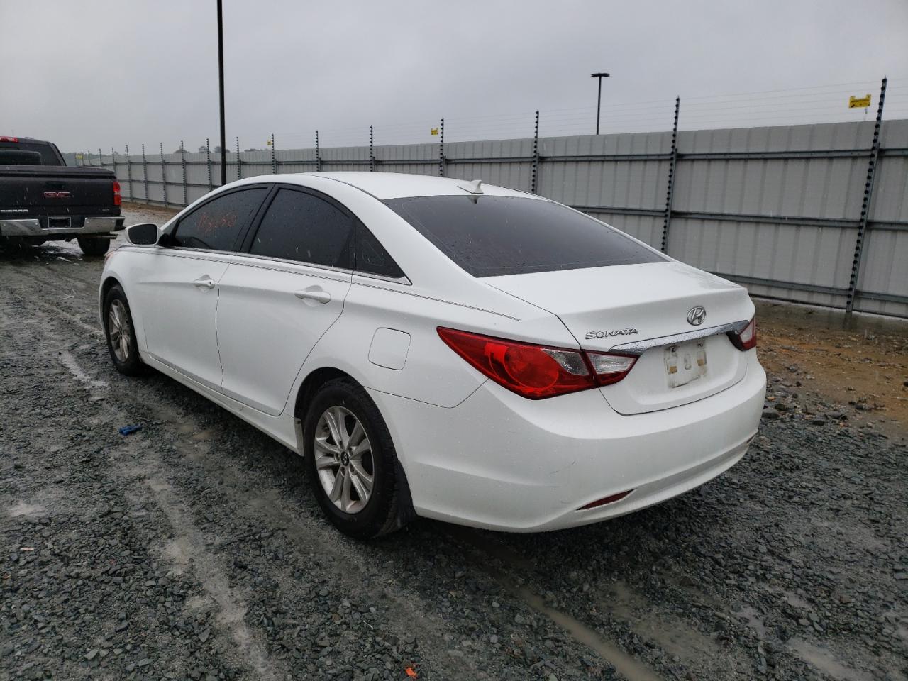 Photo 3 from auction – 2013 HYUNDAI SONATA GLS with VIN 5NPEB4AC0DH645353
