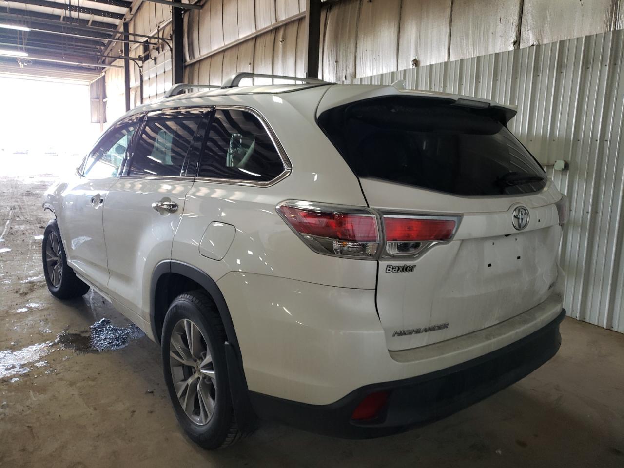 Photo 3 from auction – 2015 TOYOTA HIGHLANDER with VIN 5TDKKRFH9FS088976