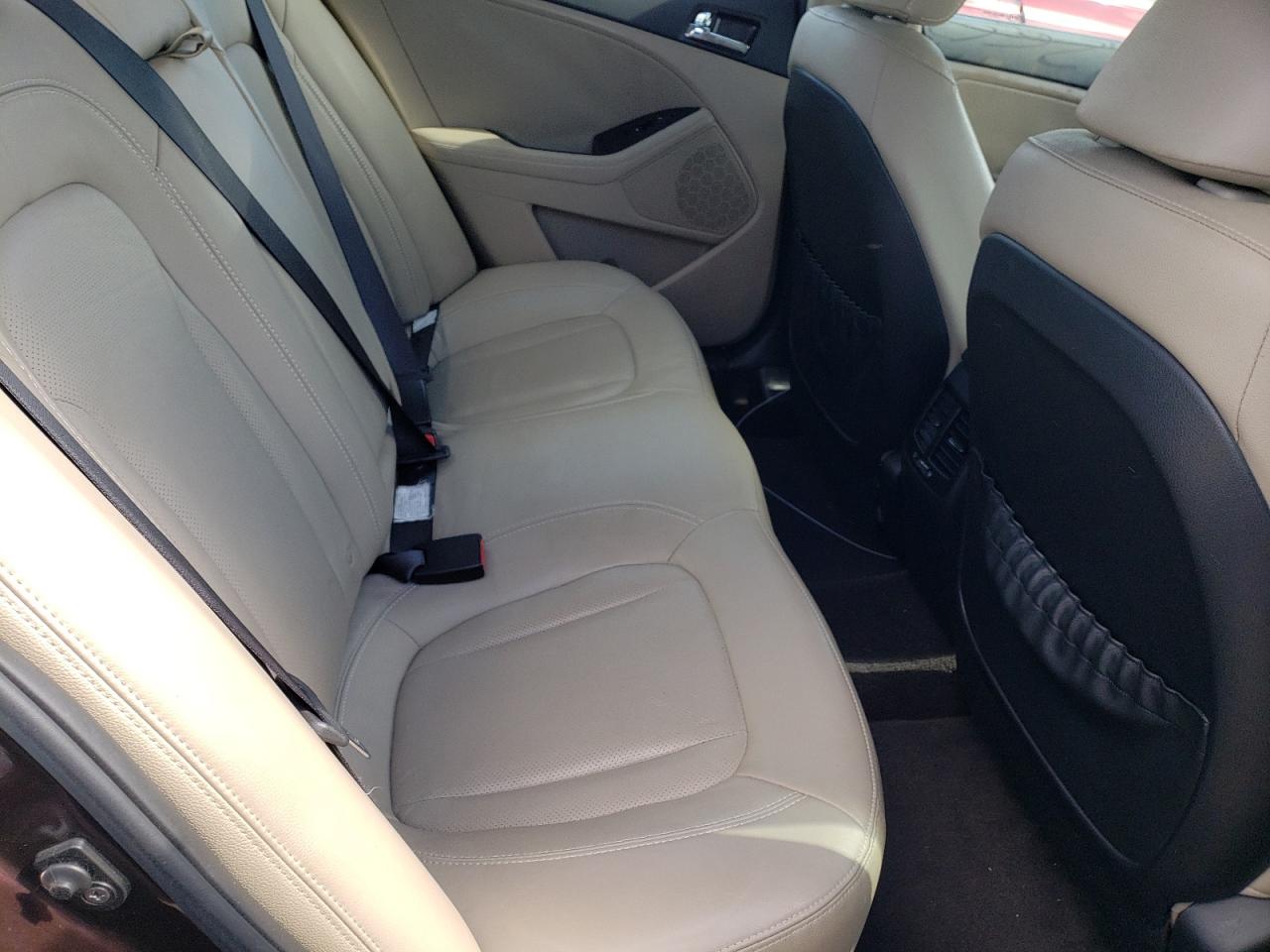 Photo 6 from auction – 2011 KIA OPTIMA EX with VIN KNAGN4A75B5064430