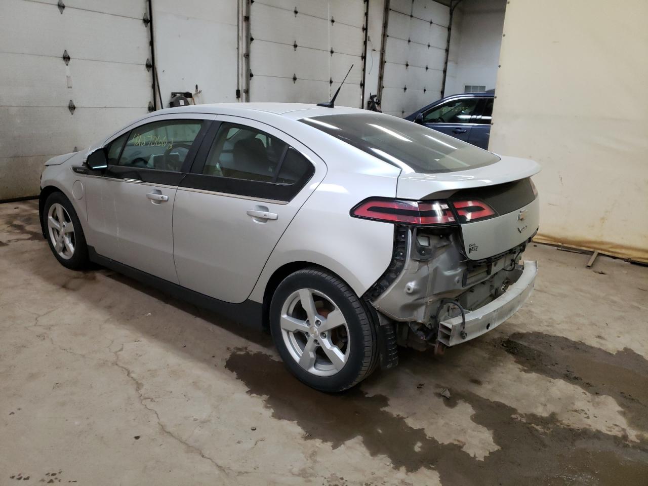 Photo 3 from auction – 2013 CHEVROLET VOLT with VIN 1G1RA6E41DU135207