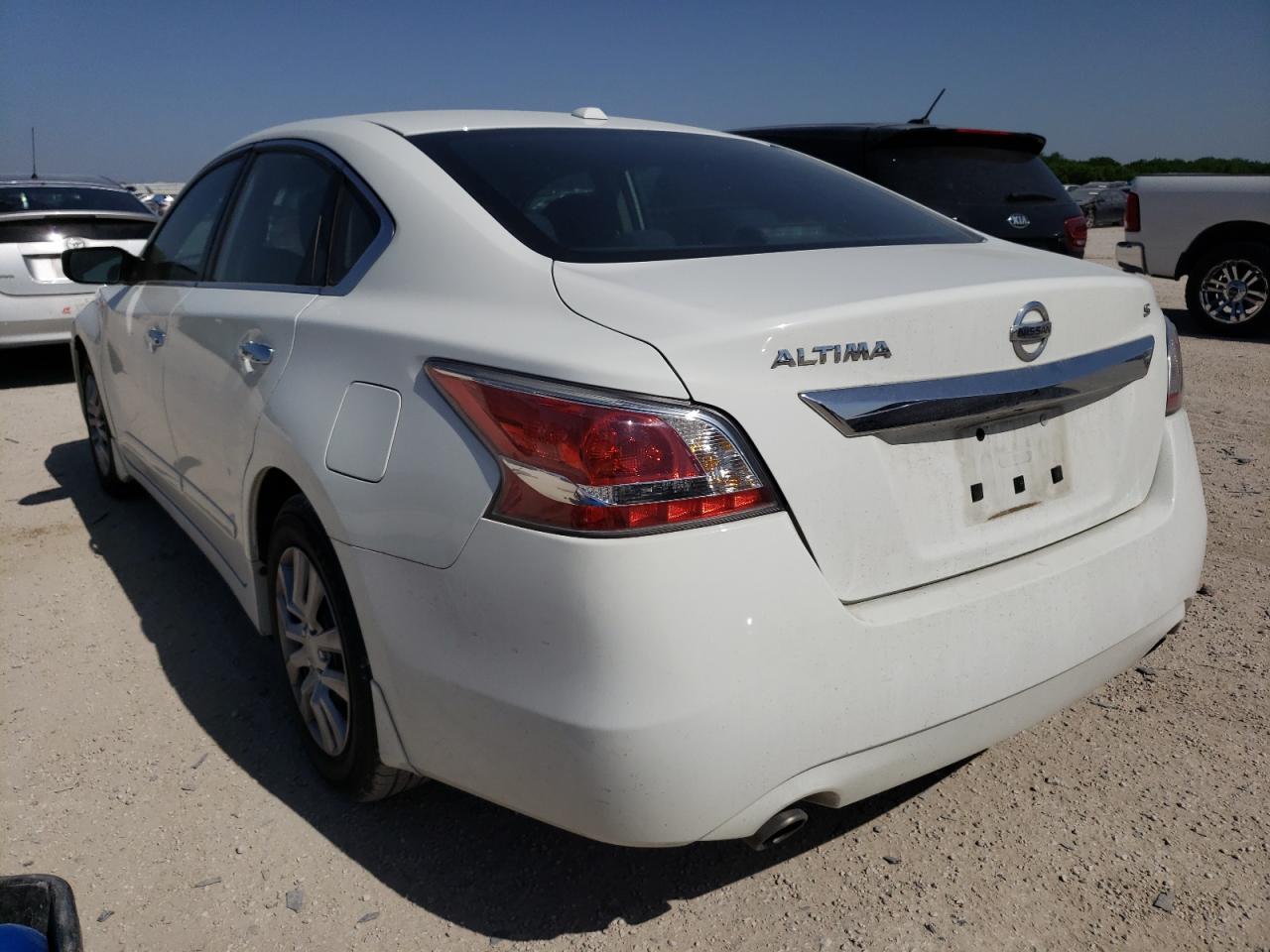 Photo 3 from auction – 2015 NISSAN ALTIMA 2.5 with VIN 1N4AL3AP1FC409601