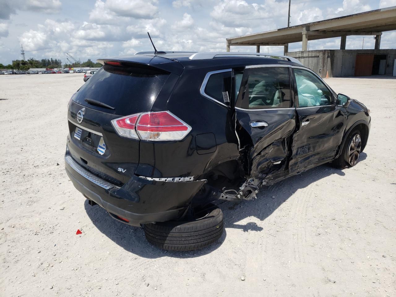 Photo 4 from auction – 2015 NISSAN ROGUE S with VIN KNMAT2MT4FP536560