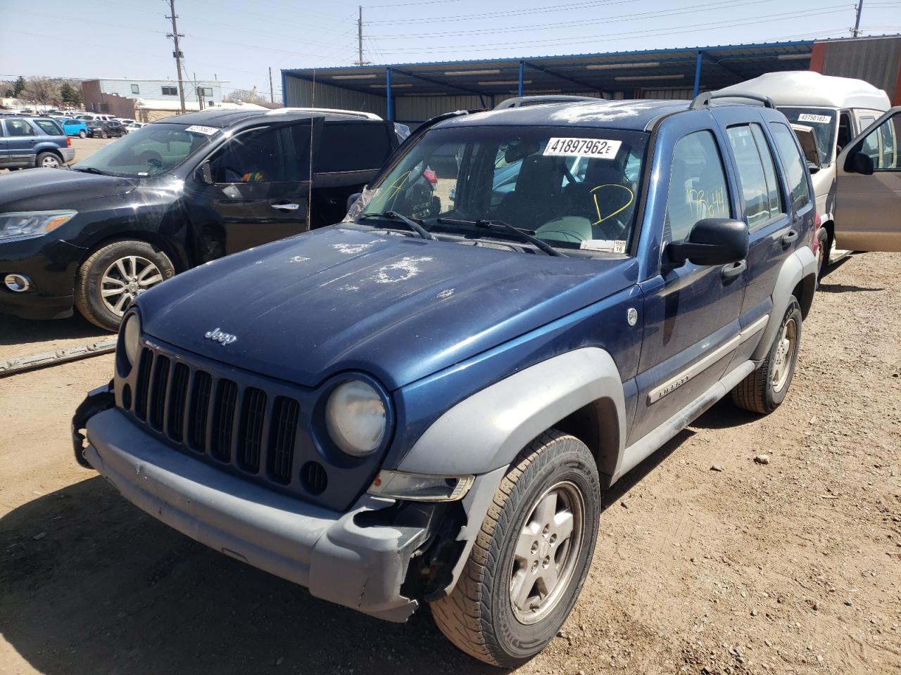 Photo 2 from auction – 2005 JEEP LIBERTY SP with VIN 1J4GL48K95W531053
