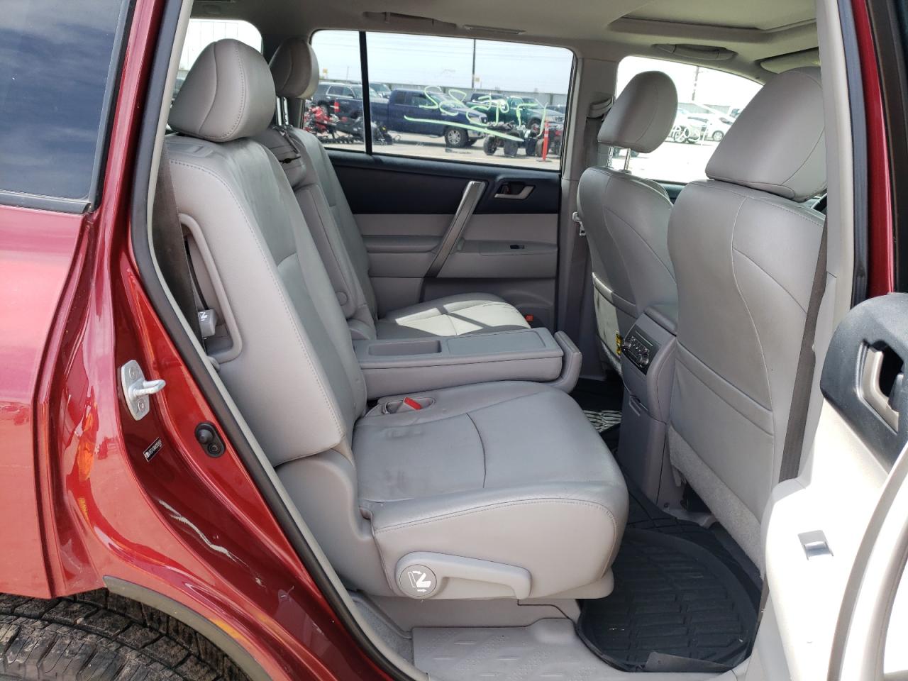 Photo 6 from auction – 2008 TOYOTA HIGHLANDER with VIN JTEES43A582051629
