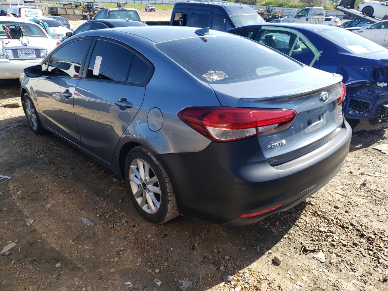 Photo 3 from auction – 2017 KIA FORTE LX with VIN 3KPFL4A76HE013472