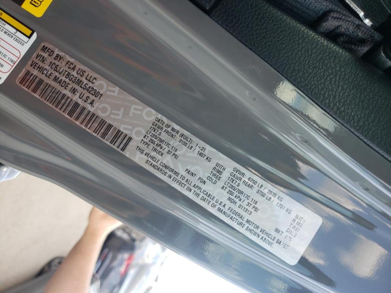 Photo 10 from auction – 2021 JEEP GLADIATOR with VIN 1C6JJTBG3ML542301