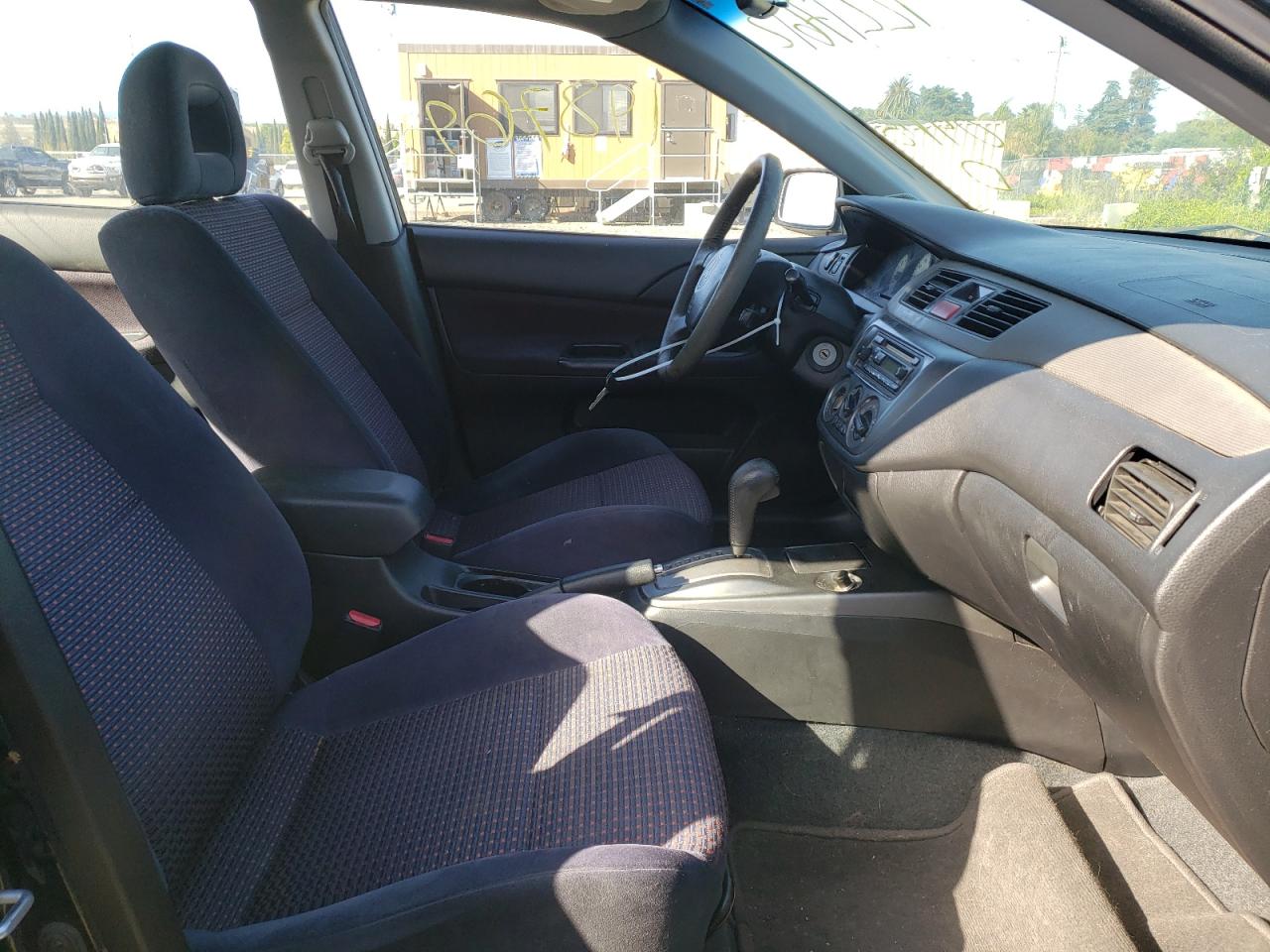 Photo 5 from auction – 2004 MITSUBISHI LANCER RAL with VIN JA3AJ66F74U026883
