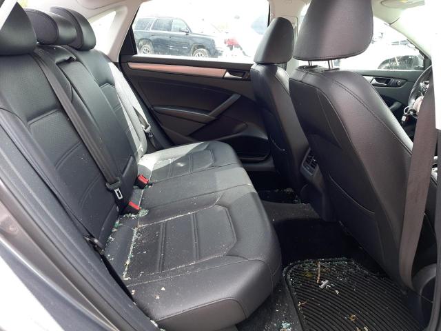 Photo 6 from auction – 2015 VOLKSWAGEN PASSAT SE with VIN 1VWBV7A33FC065926