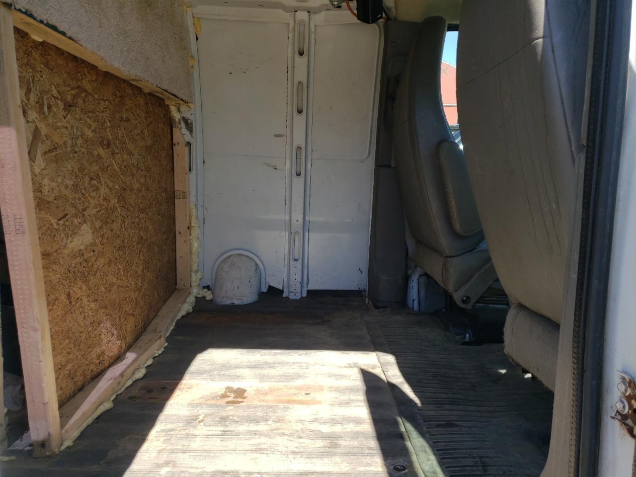 Photo 6 from auction – 2011 CHEVROLET EXPRESS G2 with VIN 1GCWGFCA2B1114303