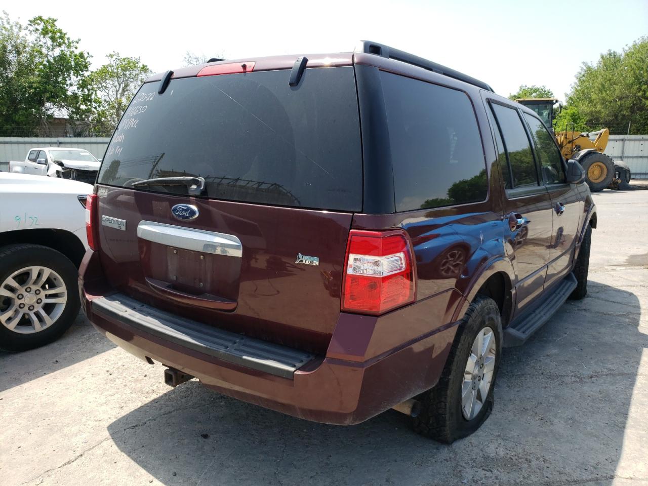 Photo 4 from auction – 2010 FORD EXPEDITION with VIN 1FMJU1F50AEA76478