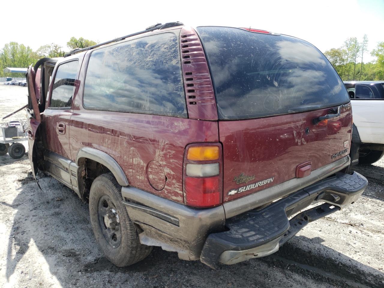 Photo 3 from auction – 2002 CHEVROLET SUBURBAN K with VIN 1GNFK16Z12J291578