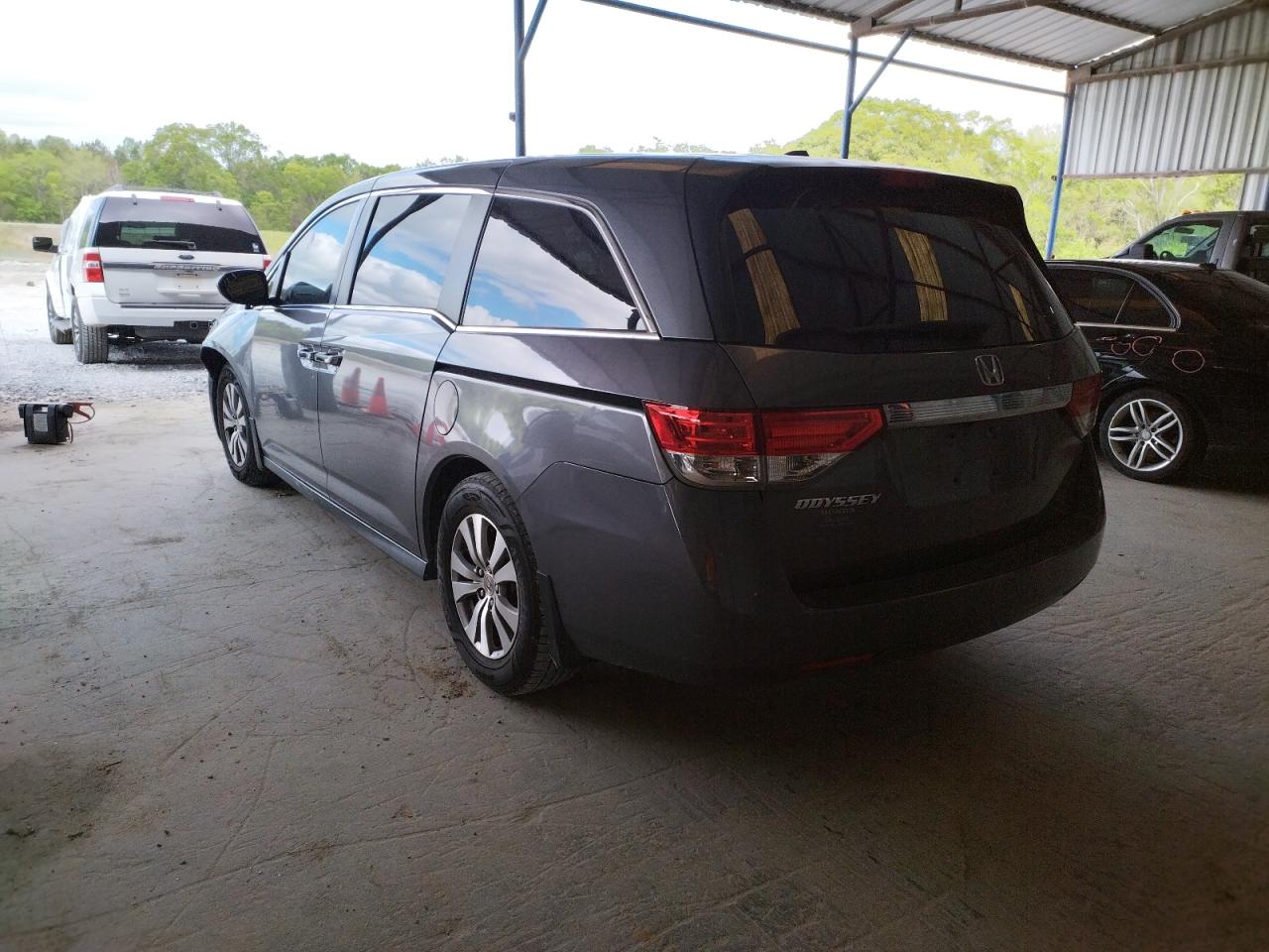 Photo 3 from auction – 2015 HONDA ODYSSEY EX with VIN 5FNRL5H68FB045511