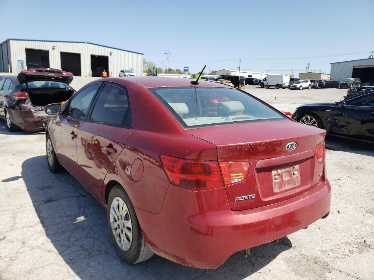 Photo 3 from auction – 2011 KIA FORTE EX with VIN KNAFU4A21B5402196