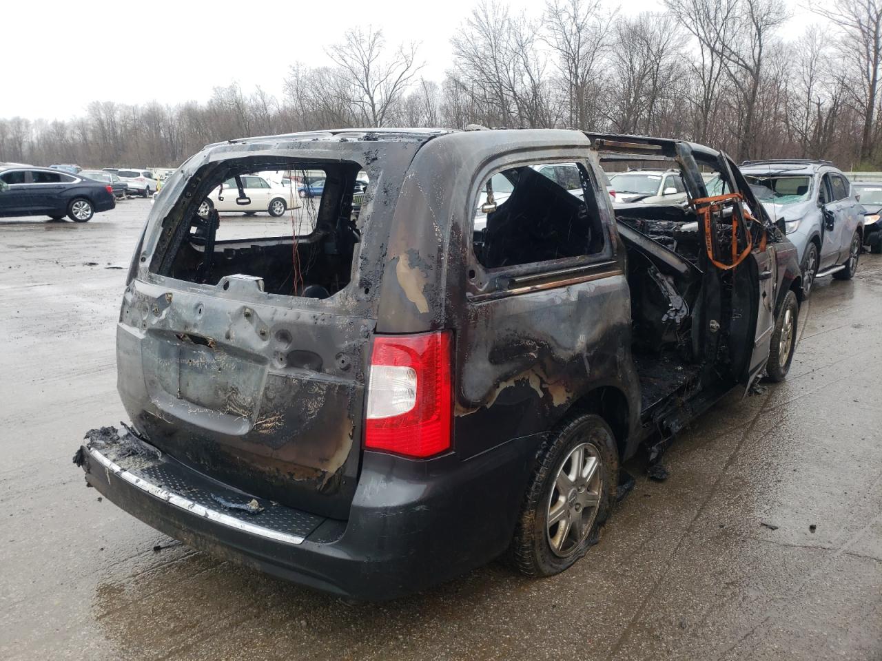Photo 4 from auction – 2012 CHRYSLER TOWN & COU with VIN 2C4RC1BG4CR301105