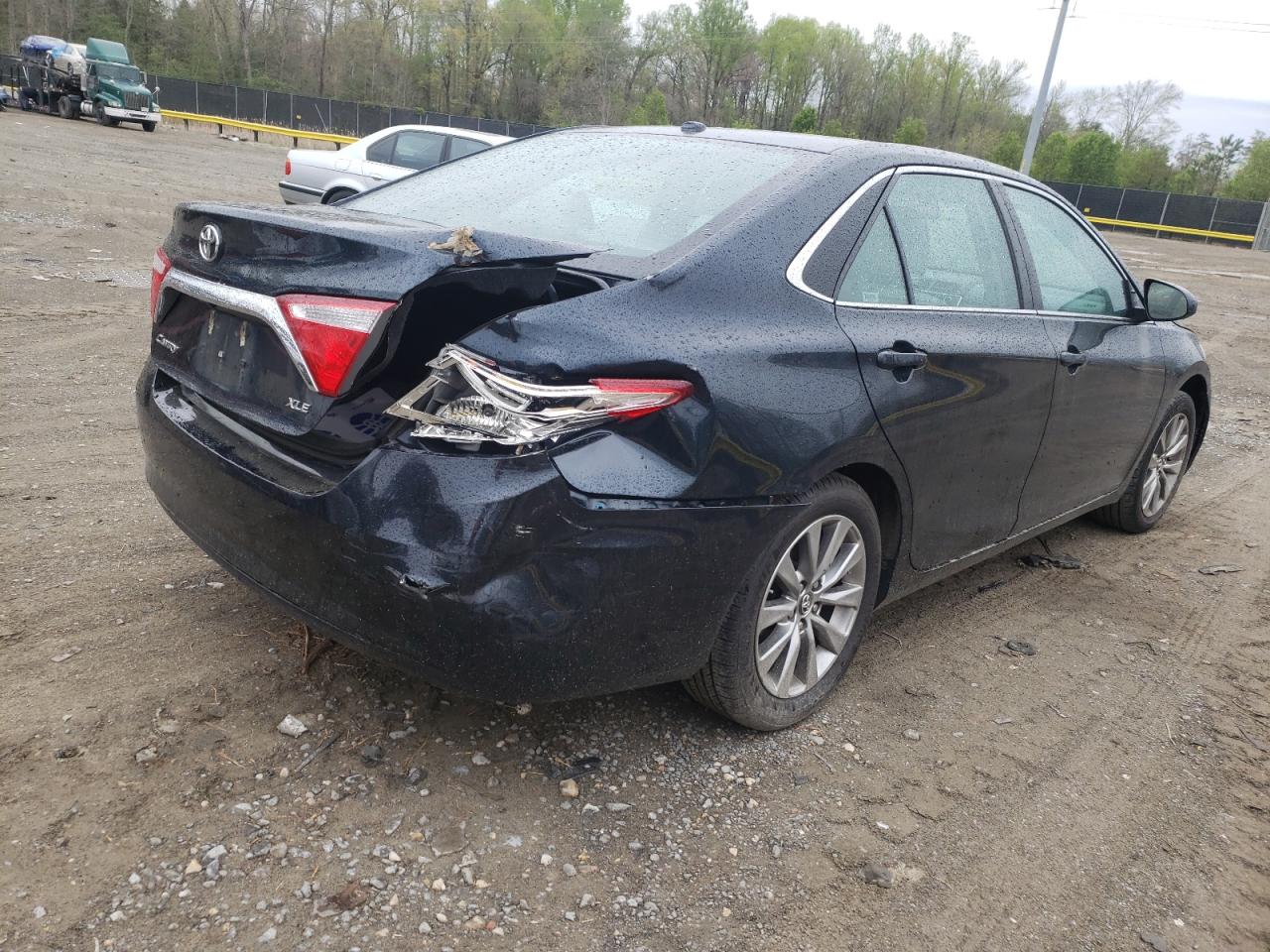 Photo 4 from auction – 2016 TOYOTA CAMRY LE with VIN 4T1BF1FK3GU569574