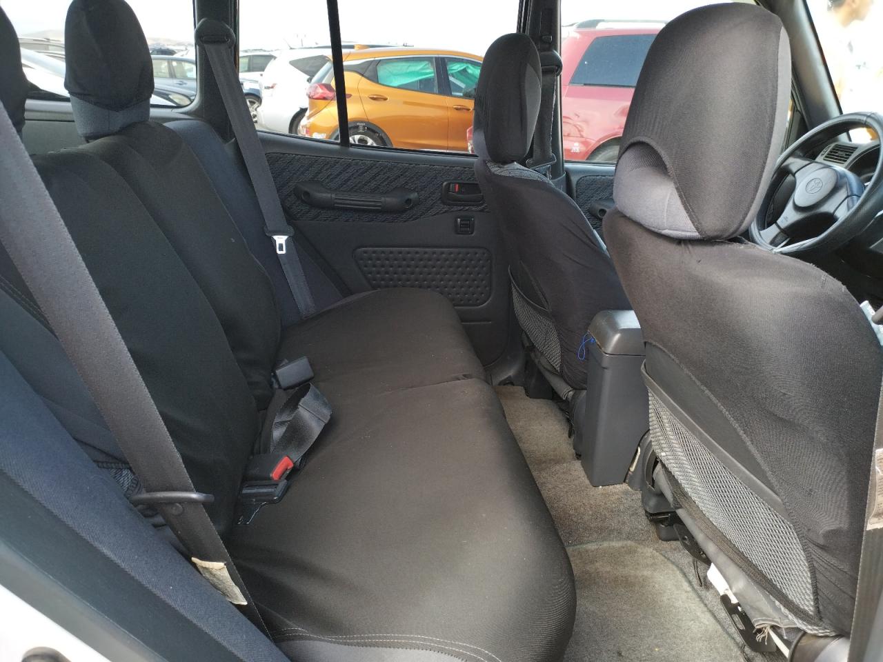 Photo 6 from auction – 1998 TOYOTA RAV4 with VIN JT3GP10V7W7033805