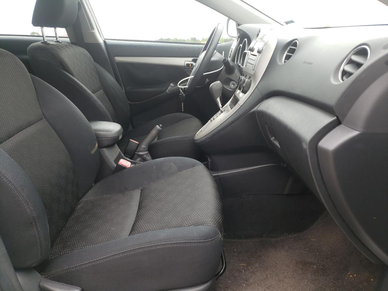 Photo 5 from auction – 2010 PONTIAC VIBE with VIN 5Y2SP6E87AZ411625