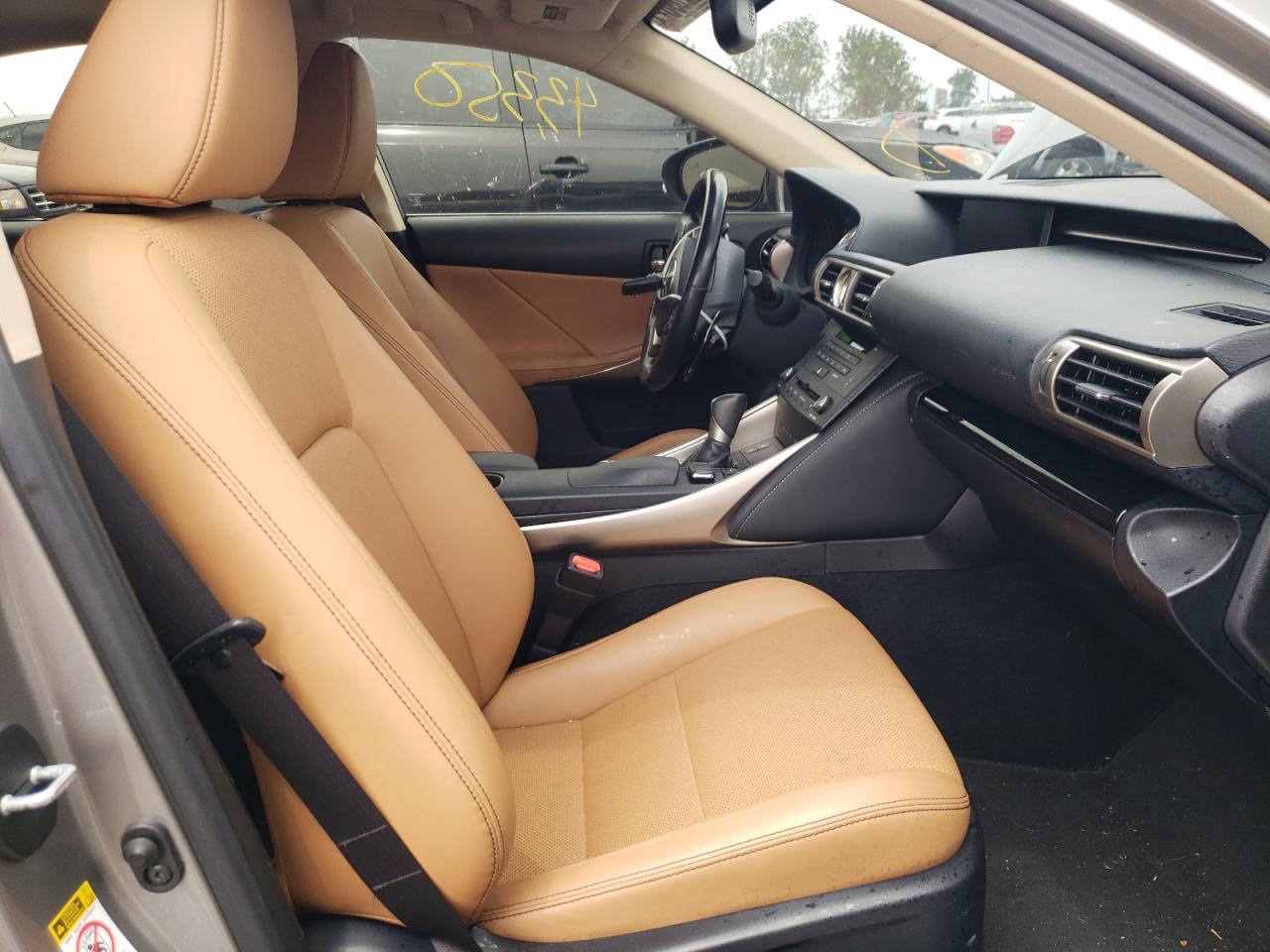 Photo 5 from auction – 2016 LEXUS IS 300 with VIN JTHCM1D28G5010158