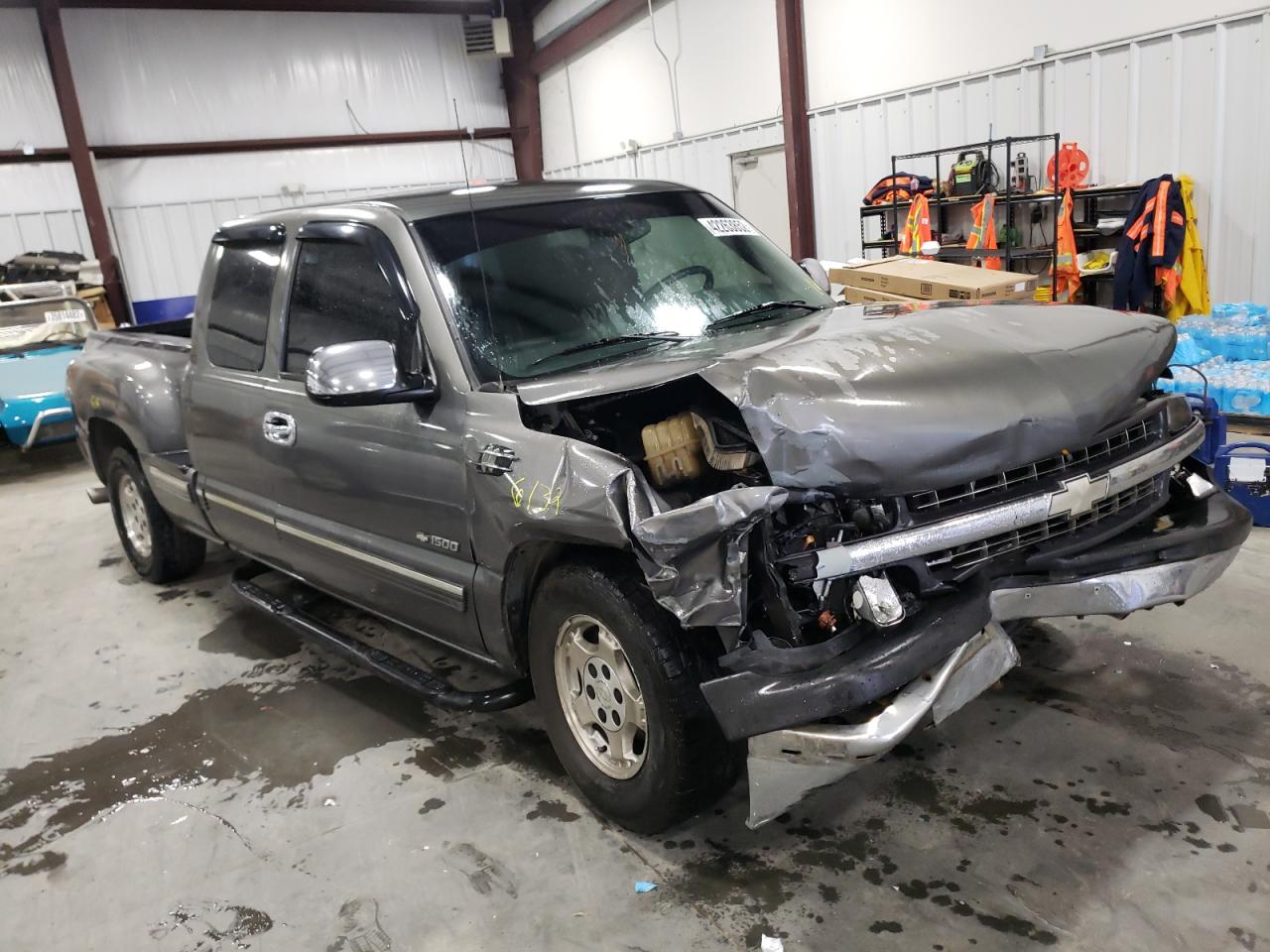 CHEVROLET silverado 2002 with VIN 1GCEC19V42Z315397 - Photo from auction