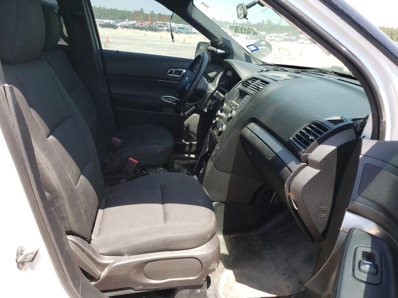 Photo 5 from auction – 2019 FORD EXPLORER P with VIN 1FM5K8AR0KGB22729