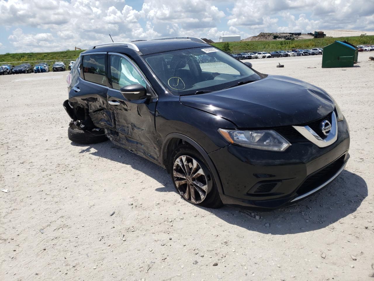 NISSAN ROGUE S 2015 with VIN KNMAT2MT4FP536560 - Photo from auction