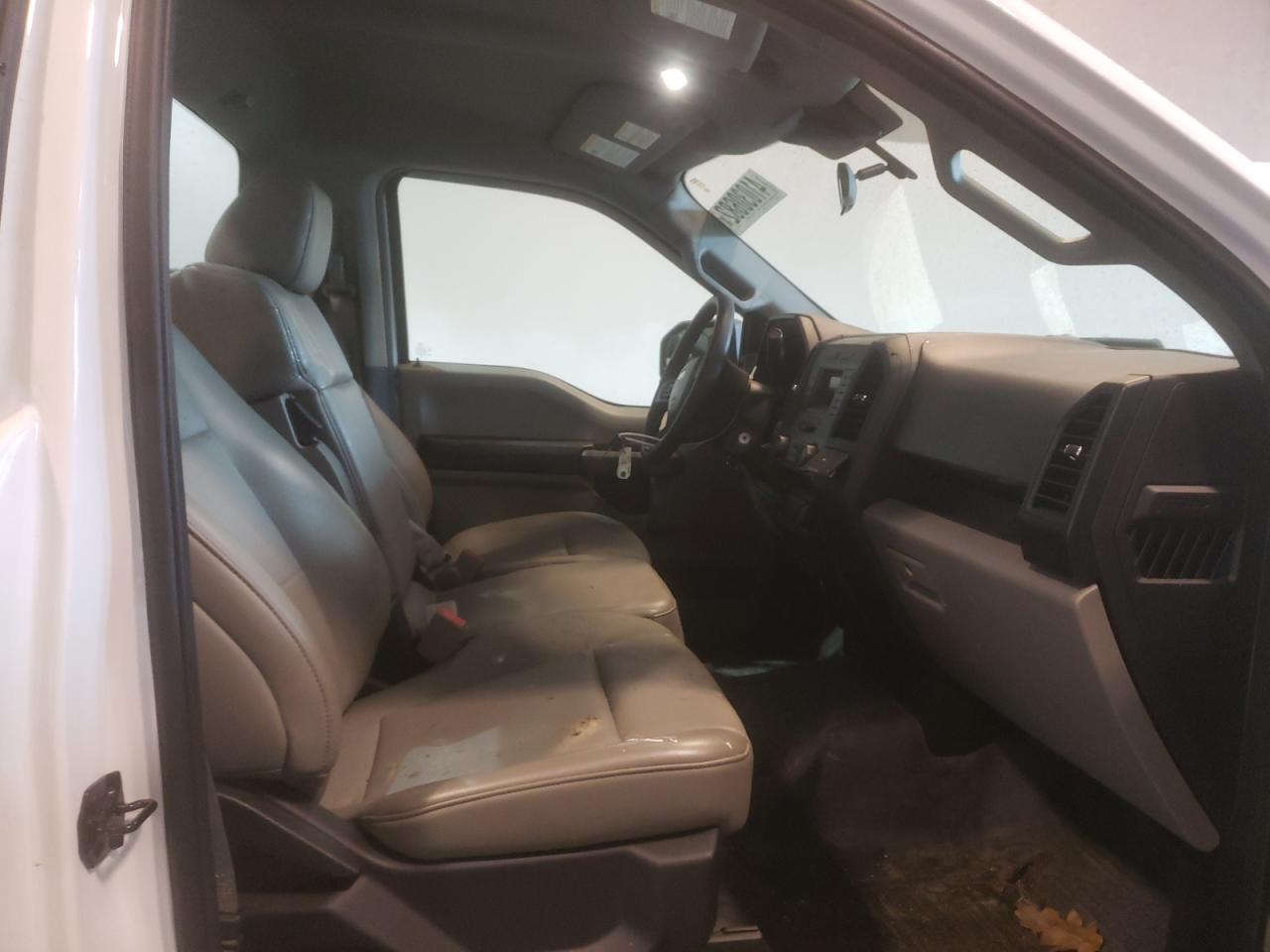 Photo 5 from auction – 2019 FORD F150 with VIN 1FTMF1CB8KKE03153
