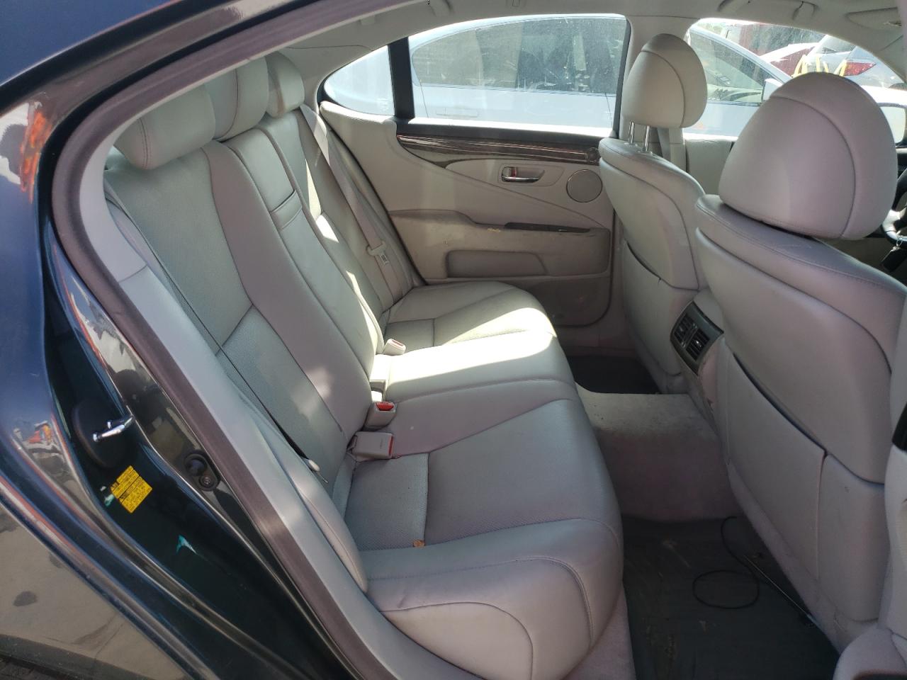 Photo 6 from auction – 2007 LEXUS LS 460 with VIN JTHBL46F475047322