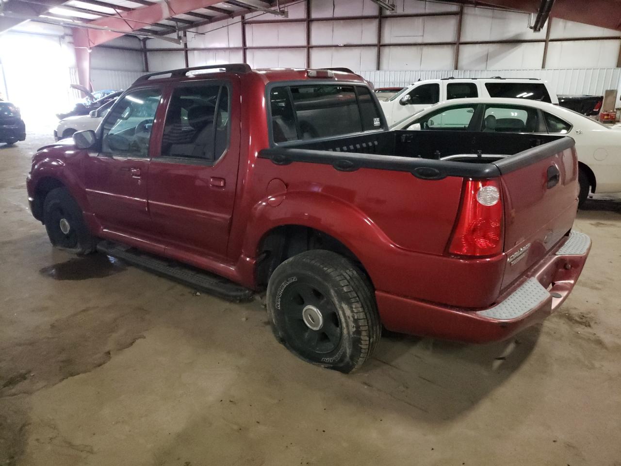 Foto 3 de la subasta – 2004 FORD EXPLORER S con VIN 1FMZU77KX4UC20834