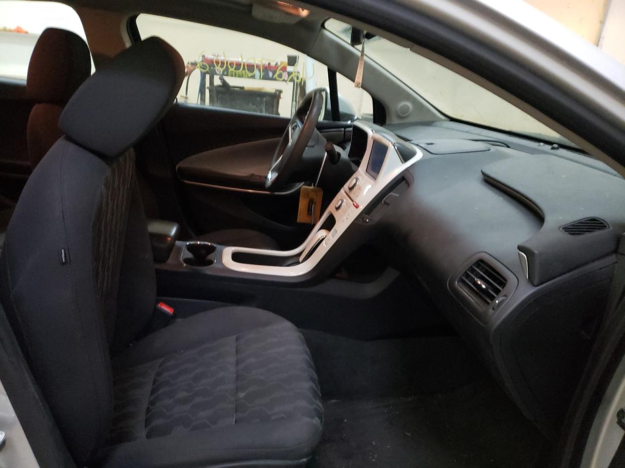 Photo 5 from auction – 2013 CHEVROLET VOLT with VIN 1G1RA6E41DU135207