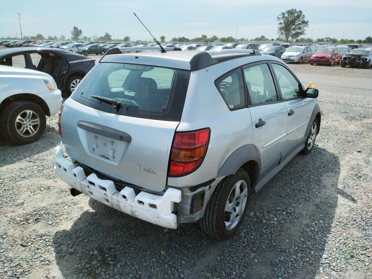 Photo 4 from auction – 2008 PONTIAC VIBE with VIN 5Y2SL65898Z407940