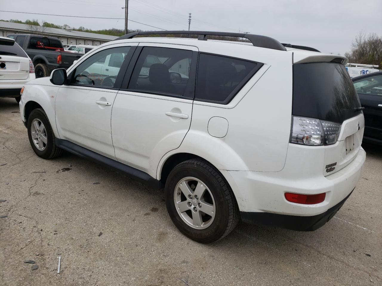 Photo 3 from auction – 2010 MITSUBISHI OUTLANDER with VIN JA4AS2AW5AZ012486
