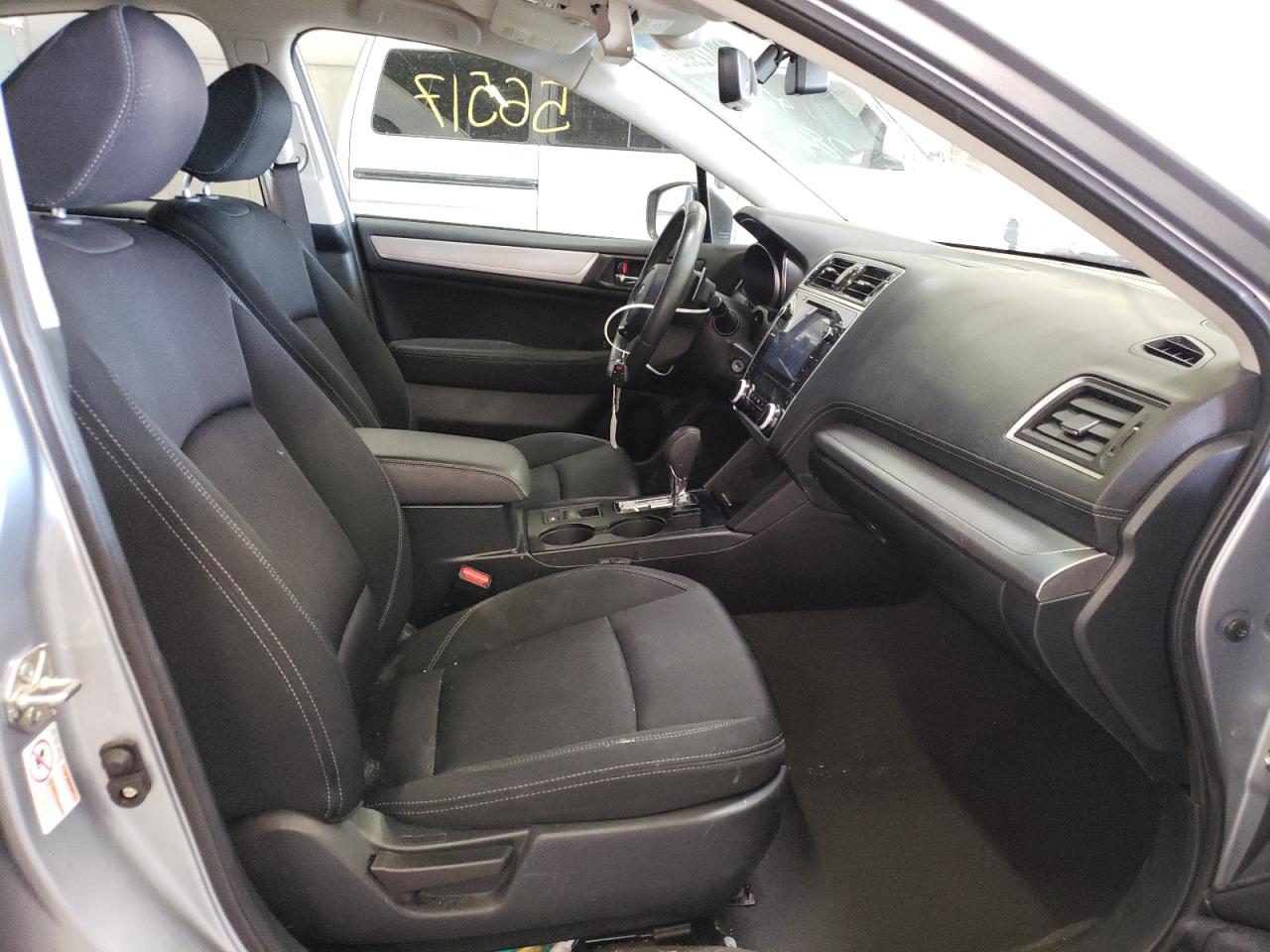 Photo 5 from auction – 2018 SUBARU LEGACY 2.5 with VIN 4S3BNAF67J3039504