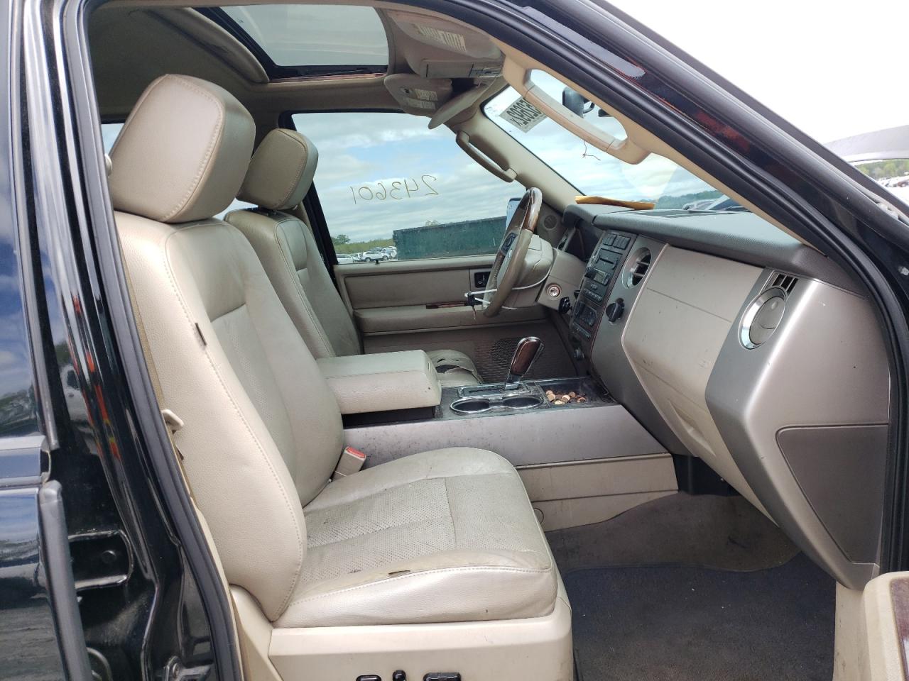 Photo 5 from auction – 2007 FORD EXPEDITION with VIN 1FMFU19597LA45266