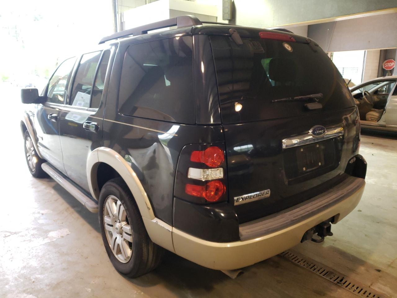 Photo 3 from auction – 2008 FORD EXPLORER E with VIN 1FMEU74E88UA66515