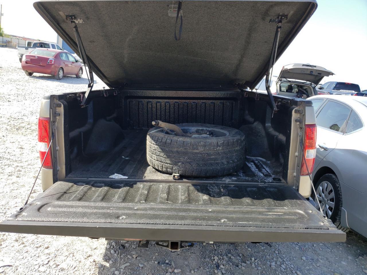 Photo 6 from auction – 2006 FORD F150 with VIN 1FTRF12256NB31107