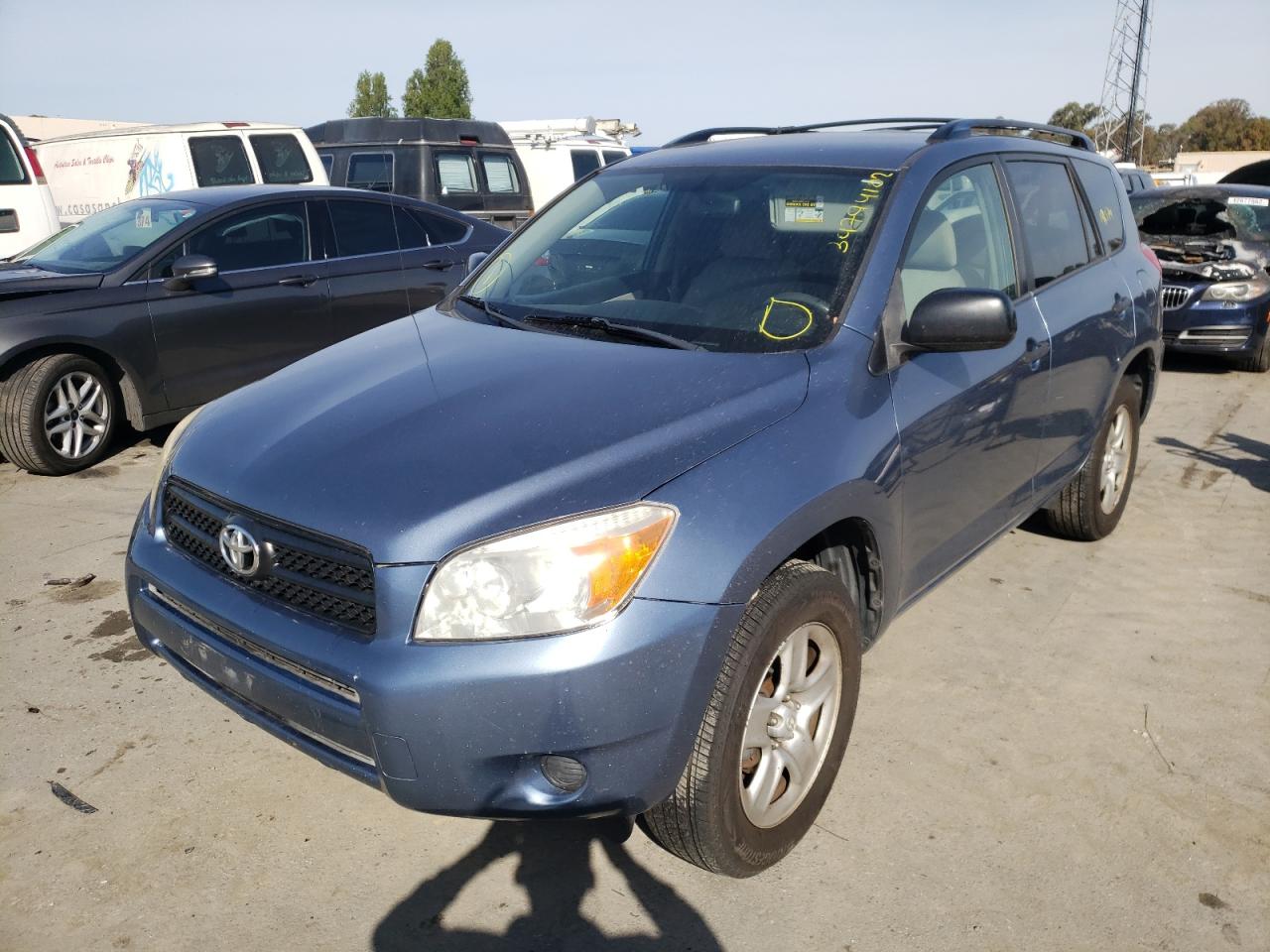 Photo 2 from auction – 2007 TOYOTA RAV4 with VIN JTMZD33V175057955