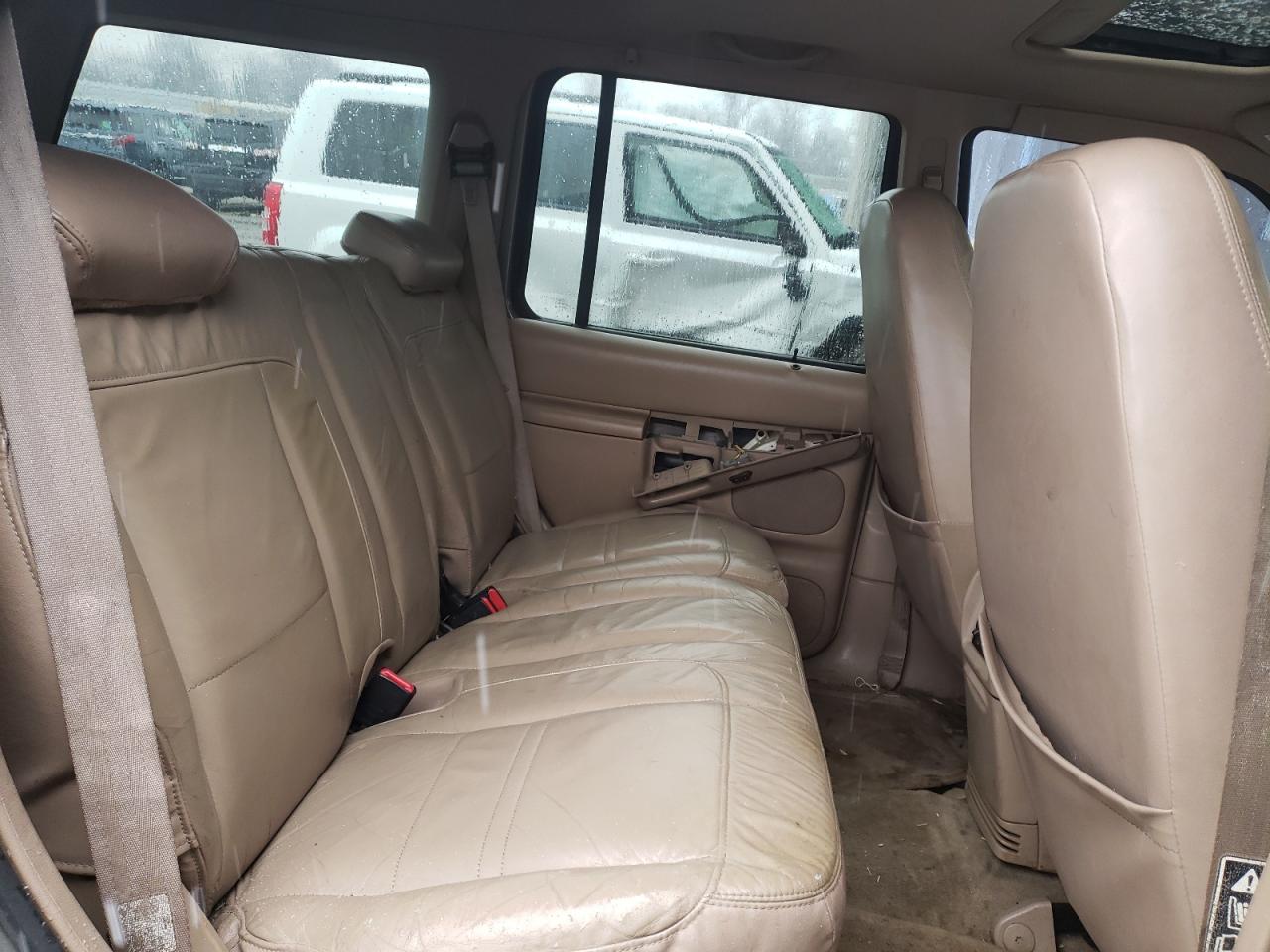 Photo 6 from auction – 2001 FORD EXPLORER E with VIN 1FMZU84P31ZA35240
