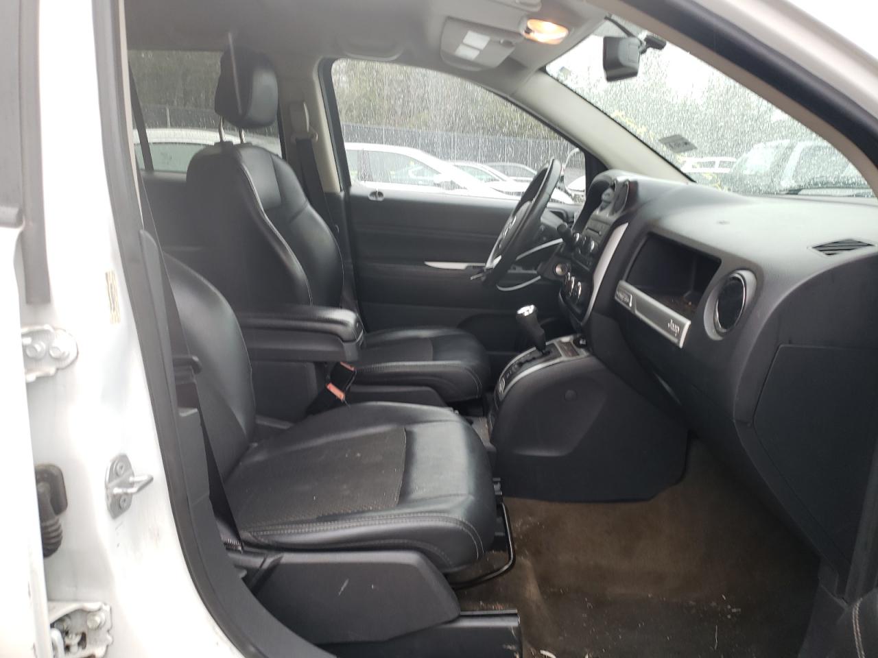 Photo 5 from auction – 2016 JEEP COMPASS LA with VIN 1C4NJDEB3GD671699