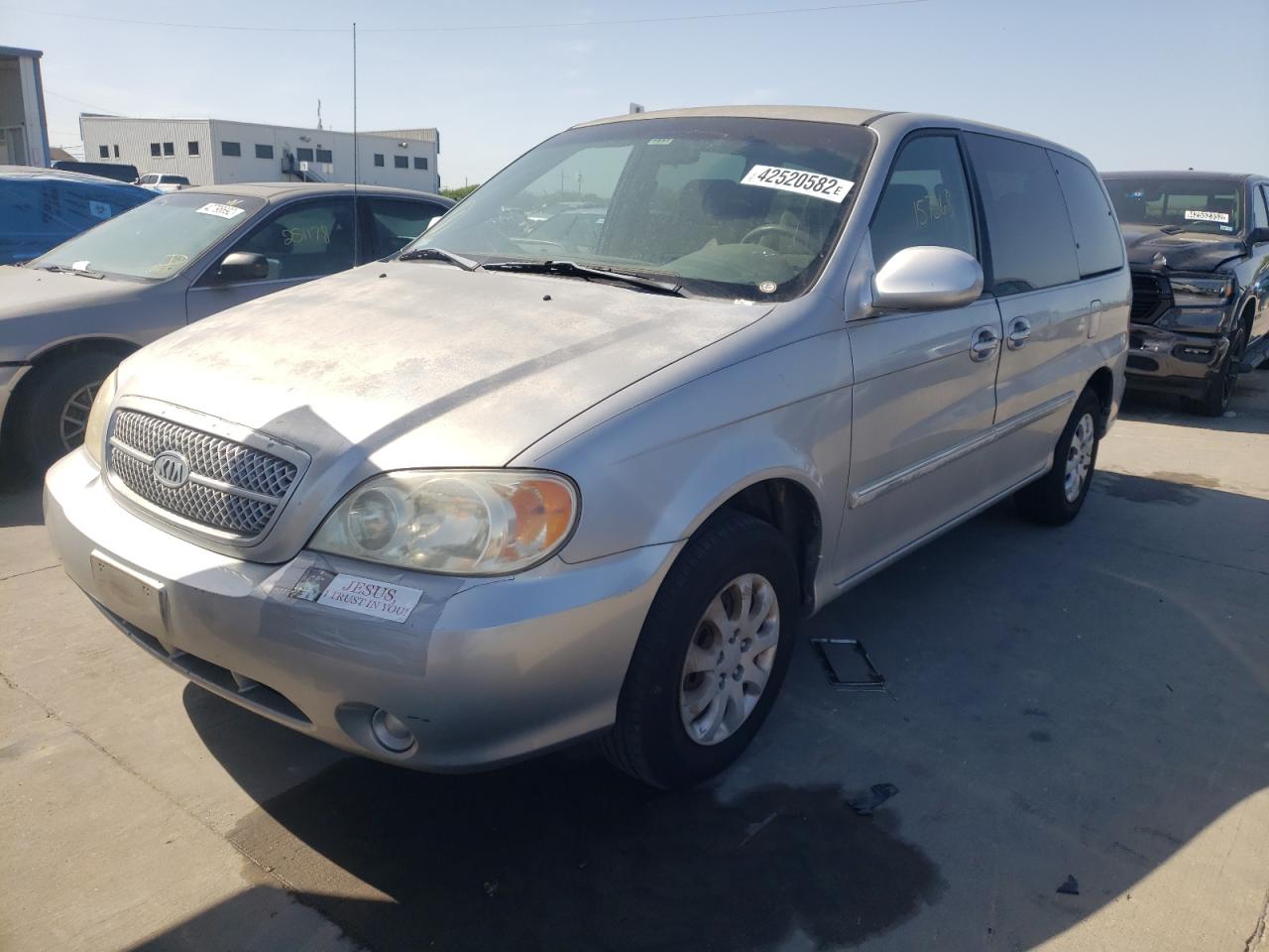 Photo 2 from auction – 2004 KIA SEDONA EX with VIN KNDUP131646565122