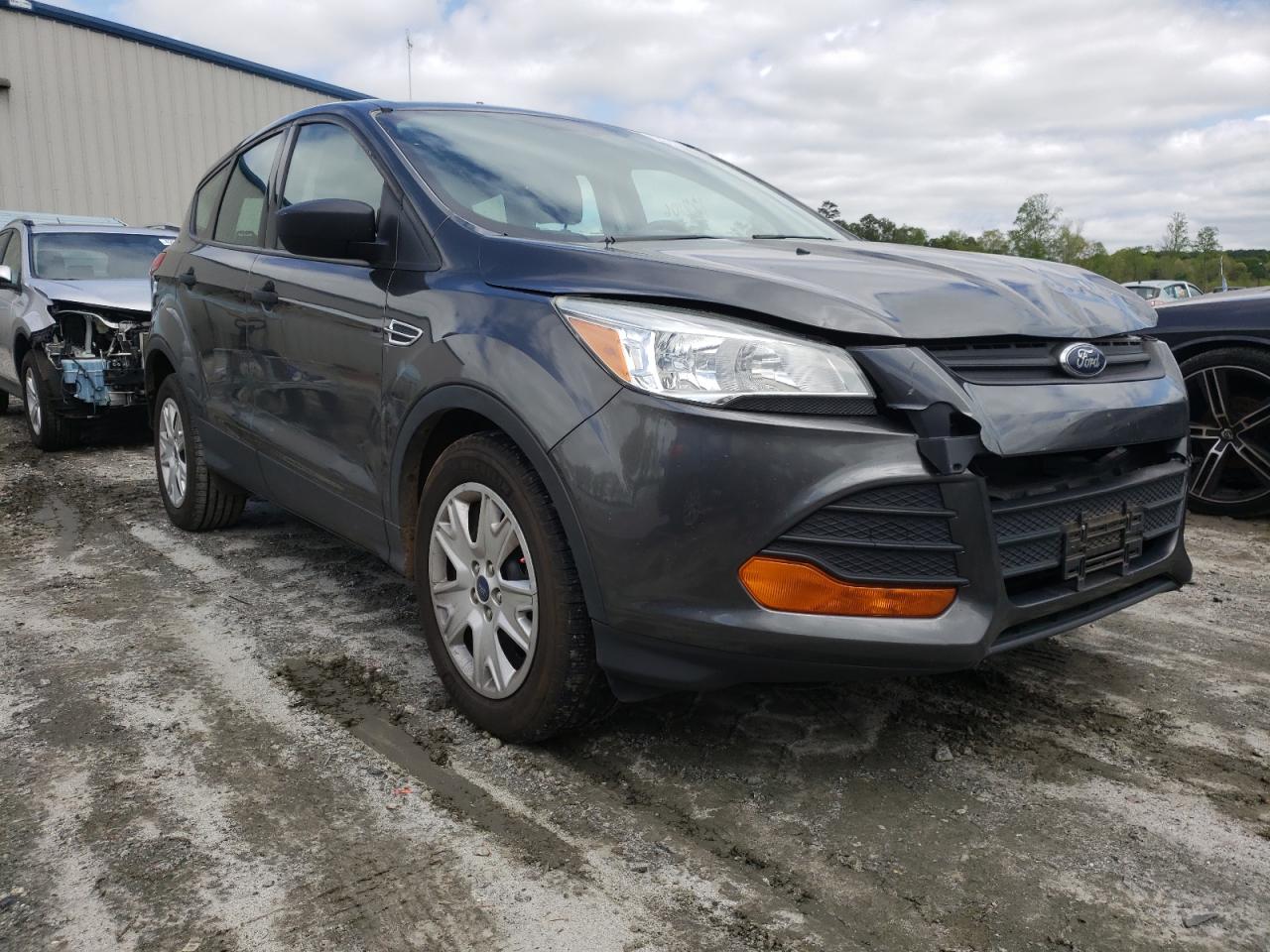 FORD ESCAPE S 2015 with VIN 1FMCU0F76FUA21888 - Photo from auction
