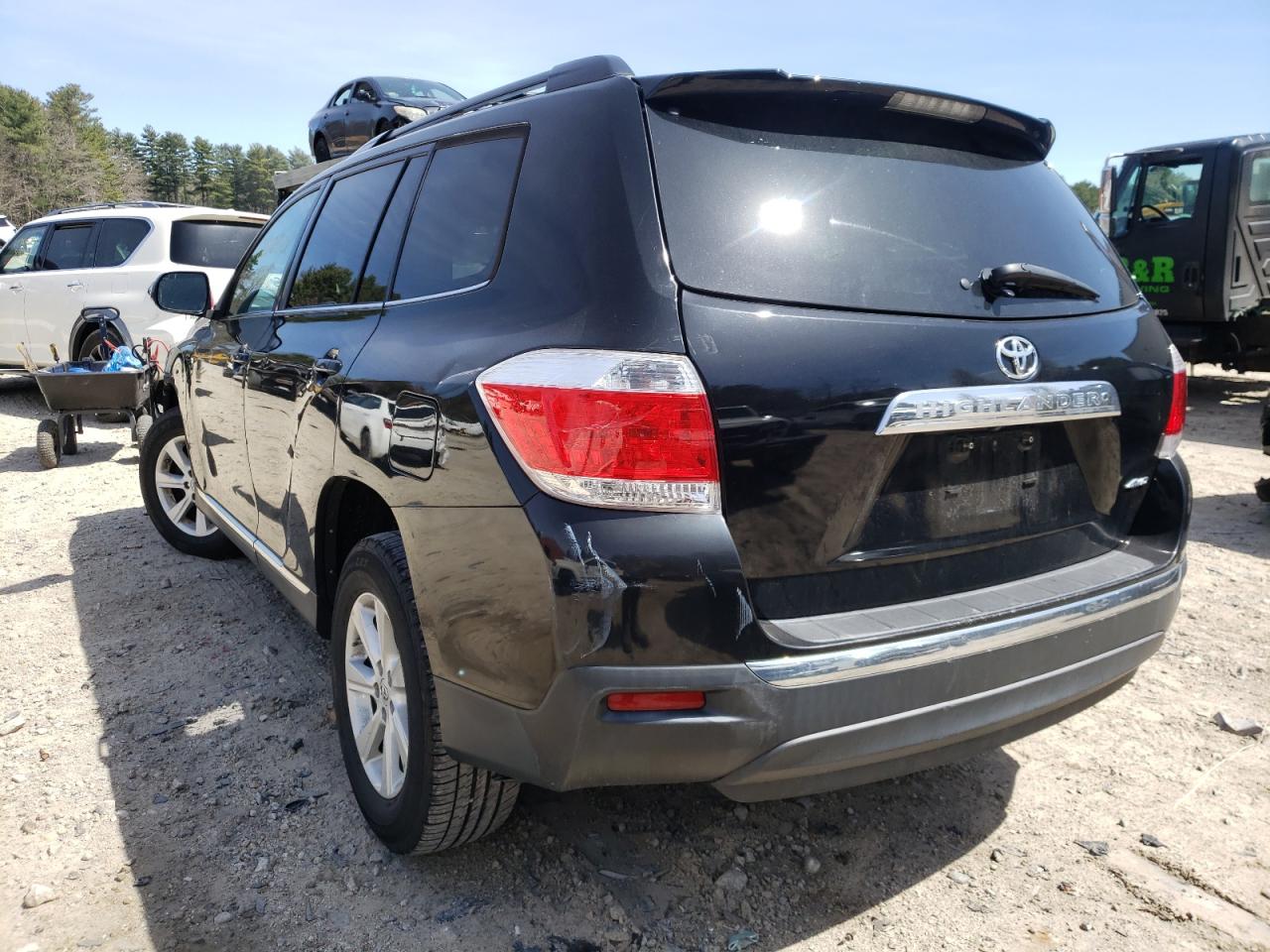 Photo 3 from auction – 2012 TOYOTA HIGHLANDER with VIN 5TDBK3EH8CS167923