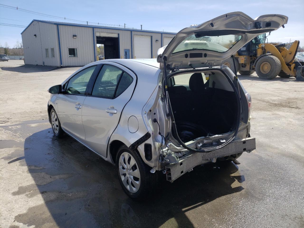 Photo 3 from auction – 2014 TOYOTA PRIUS C with VIN JTDKDTB36E1082338
