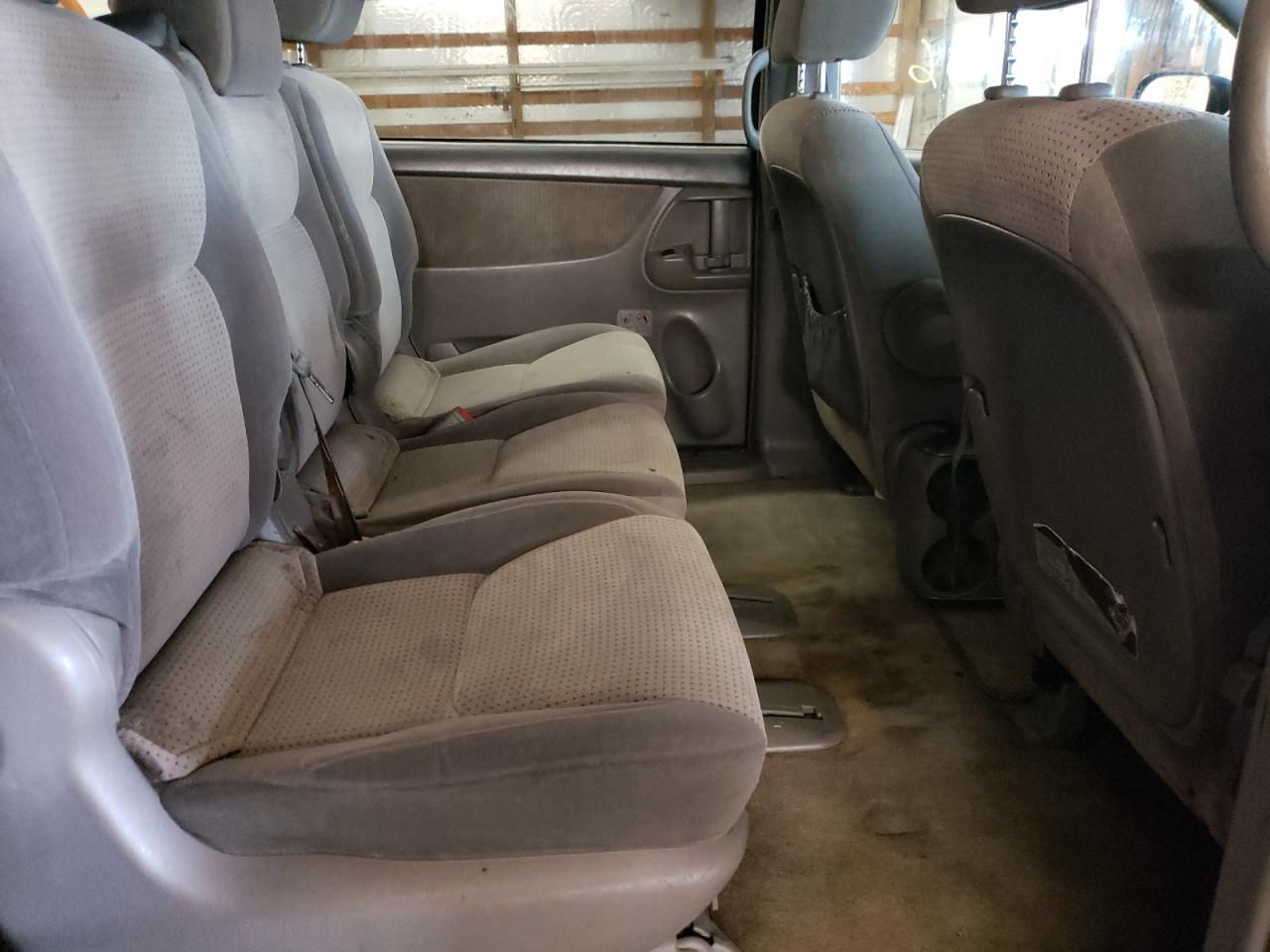 Photo 6 from auction – 2009 TOYOTA SIENNA CE with VIN 5TDZK23C49S247602