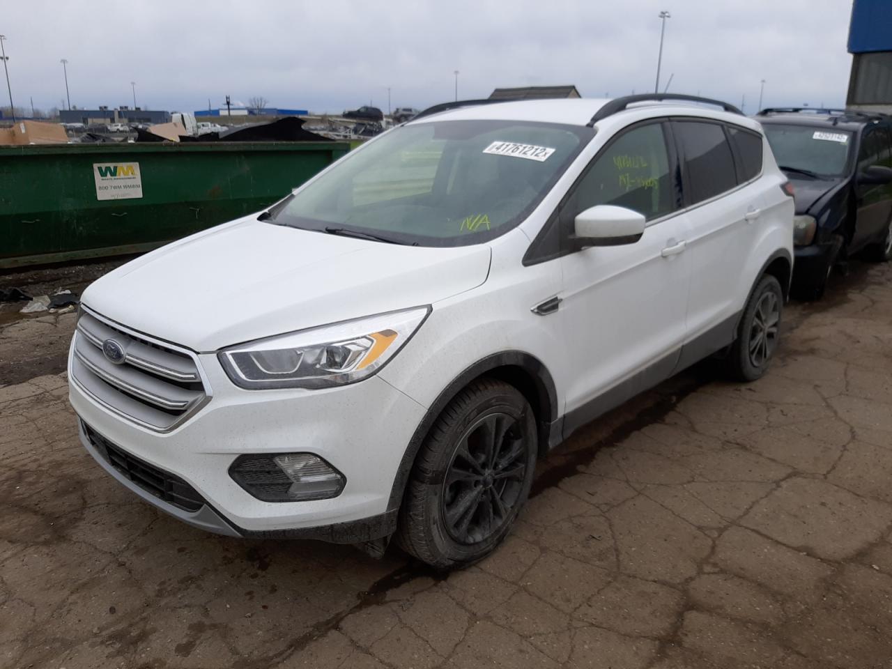 Photo 2 from auction – 2018 FORD ESCAPE SEL with VIN 1FMCU0HD1JUD49182