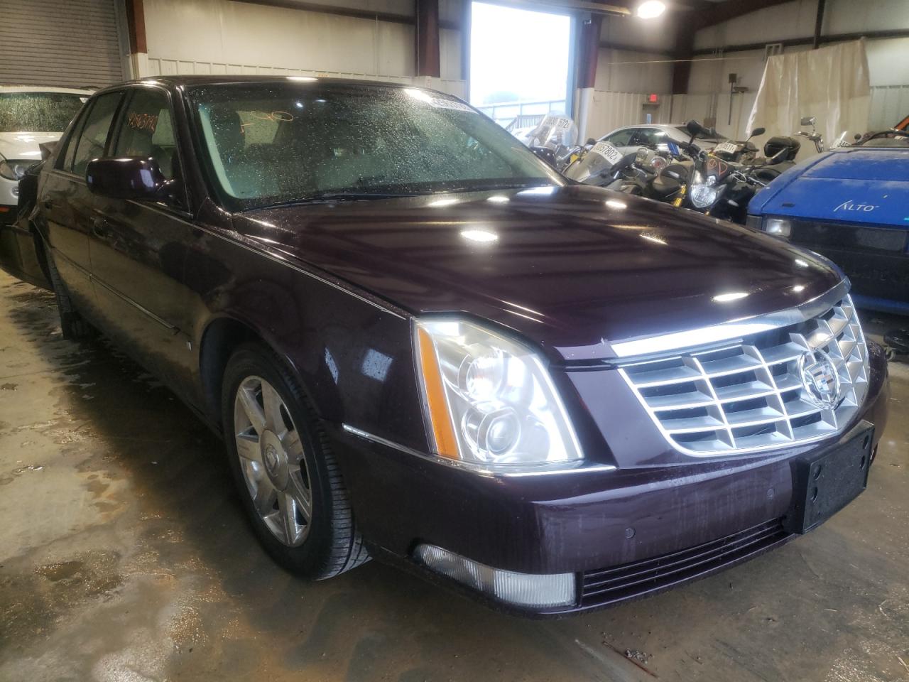 CADILLAC DTS 2007 with VIN 1G6KD57Y57U237112 - Photo from auction